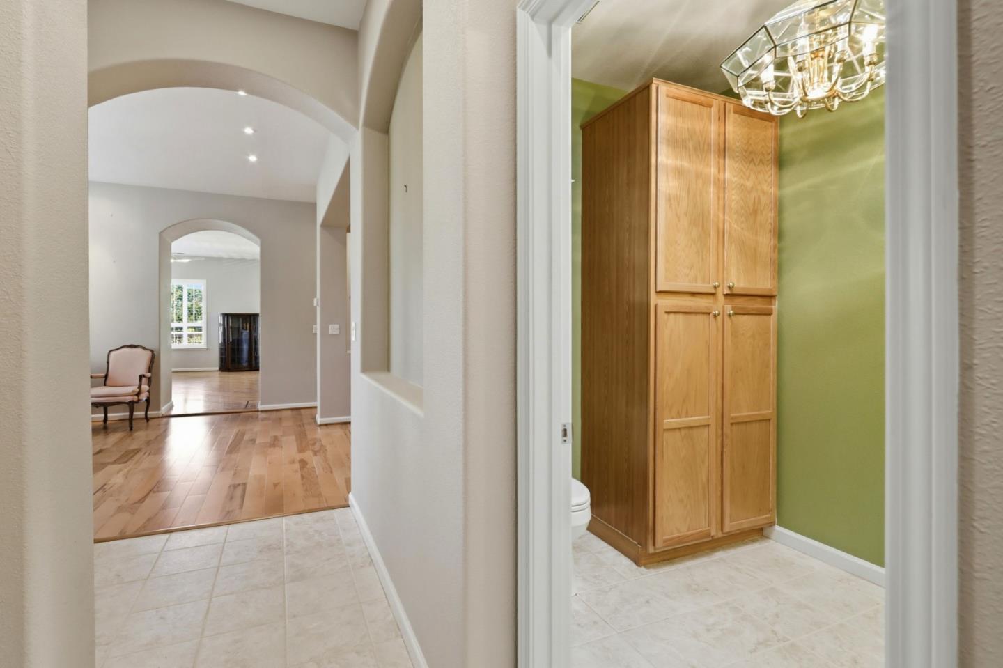 9066 Village View LOOP
