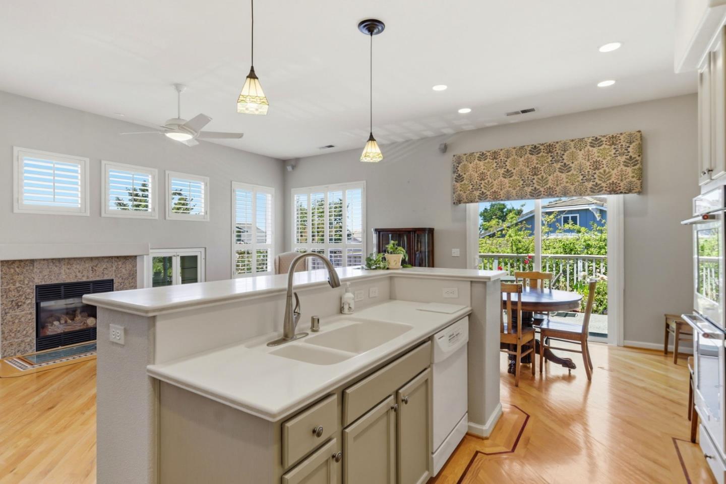 9066 Village View LOOP