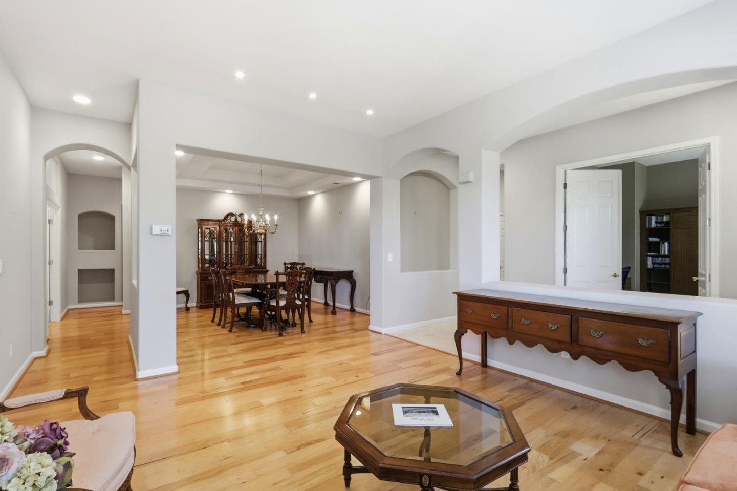 9066 Village View LOOP