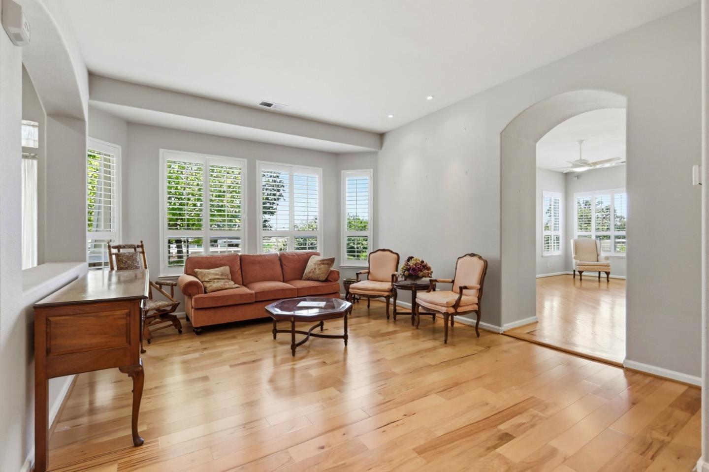 9066 Village View LOOP