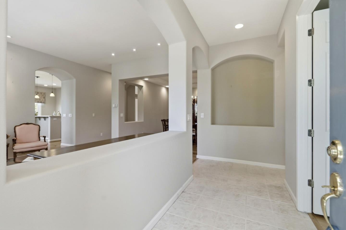 9066 Village View LOOP