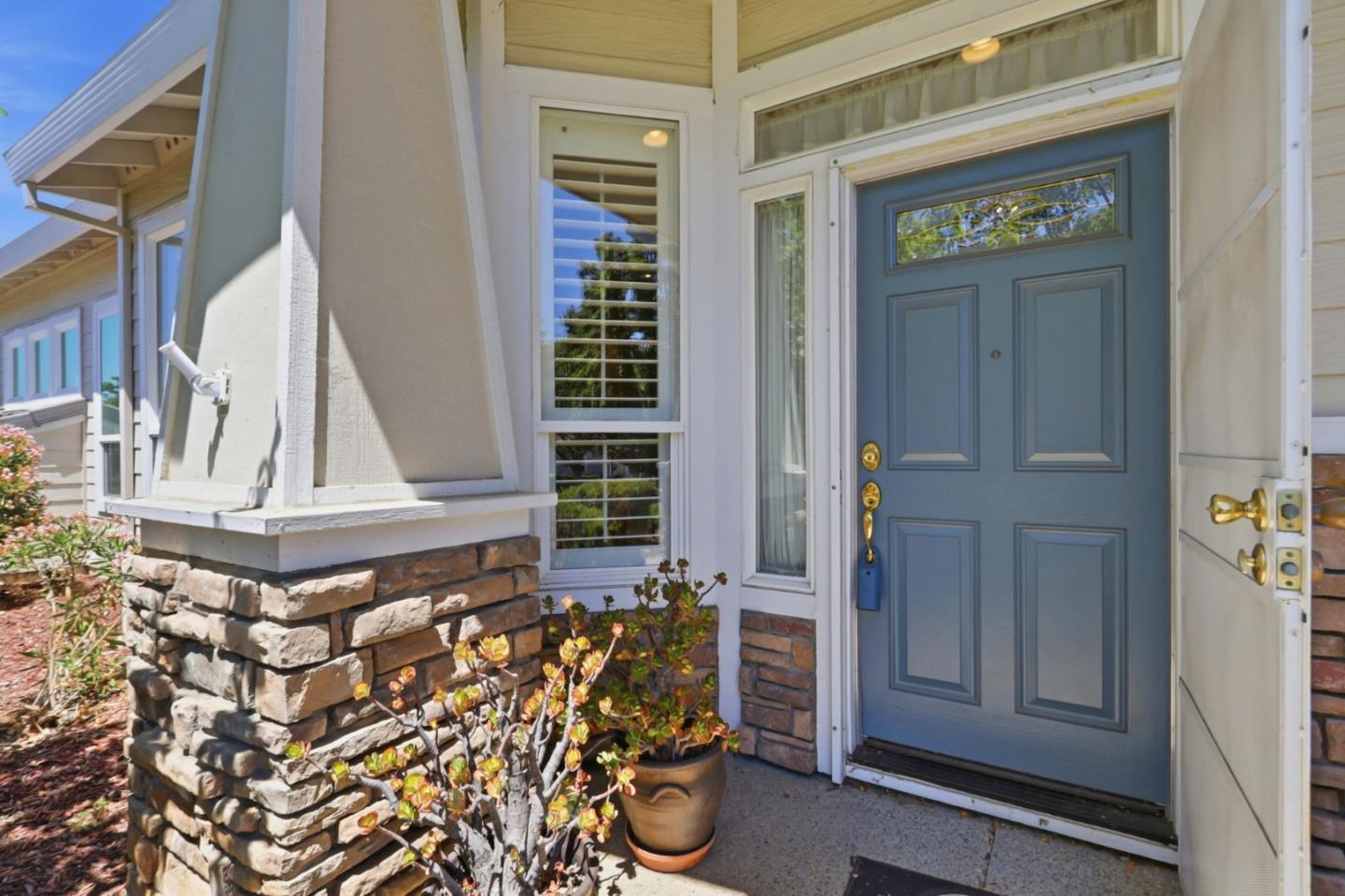 9066 Village View LOOP