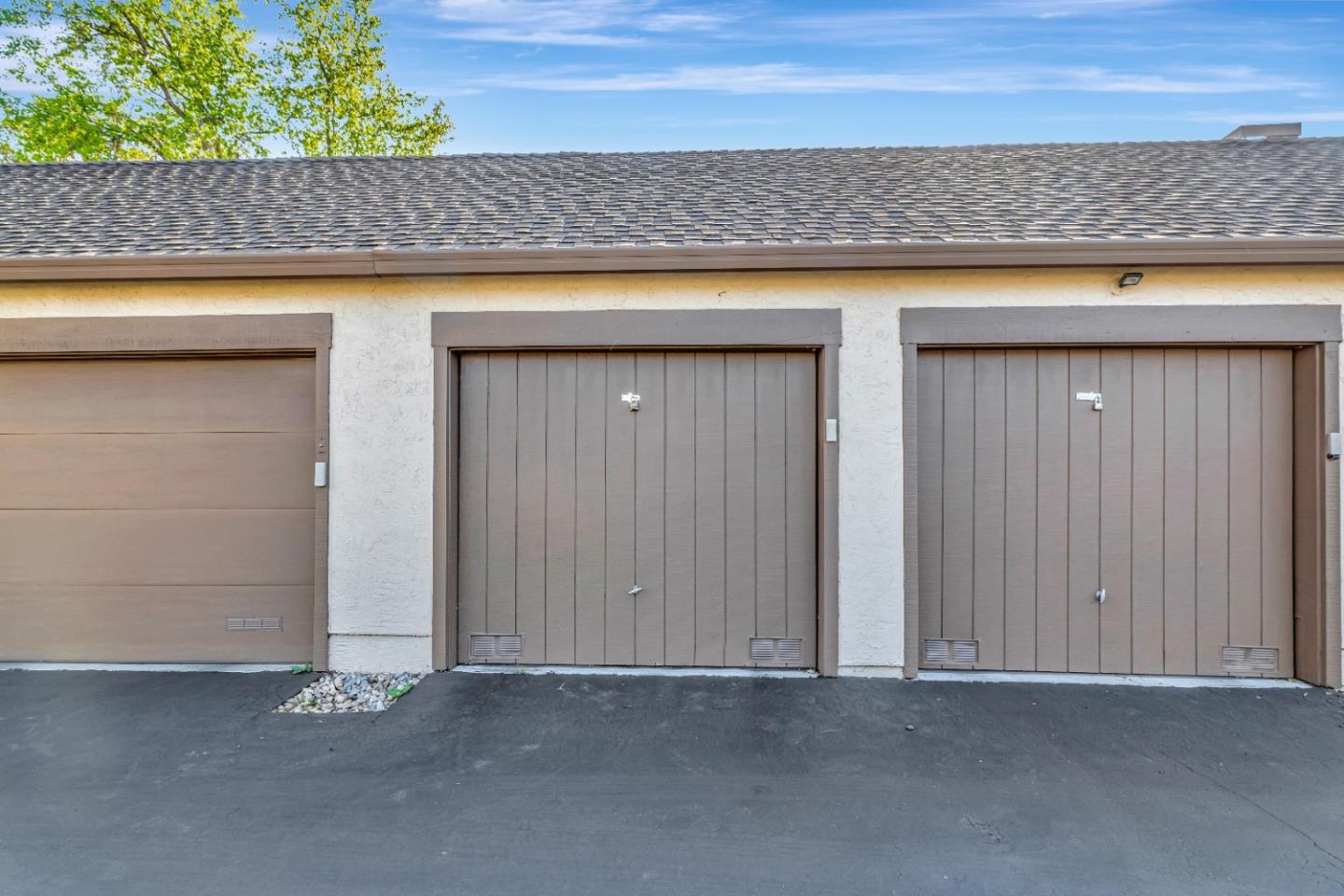 1888 Huxley CT