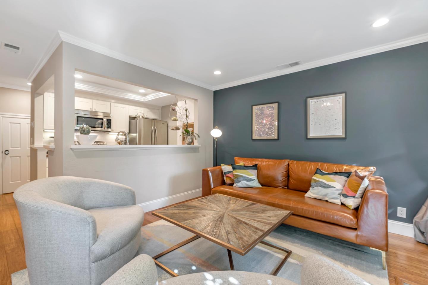 1888 Huxley CT