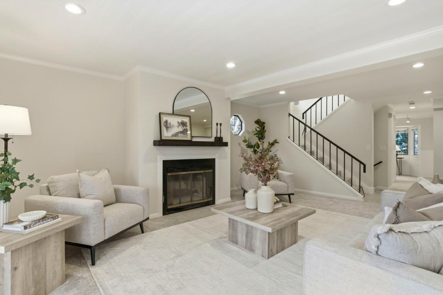 1503 Alta Glen DR