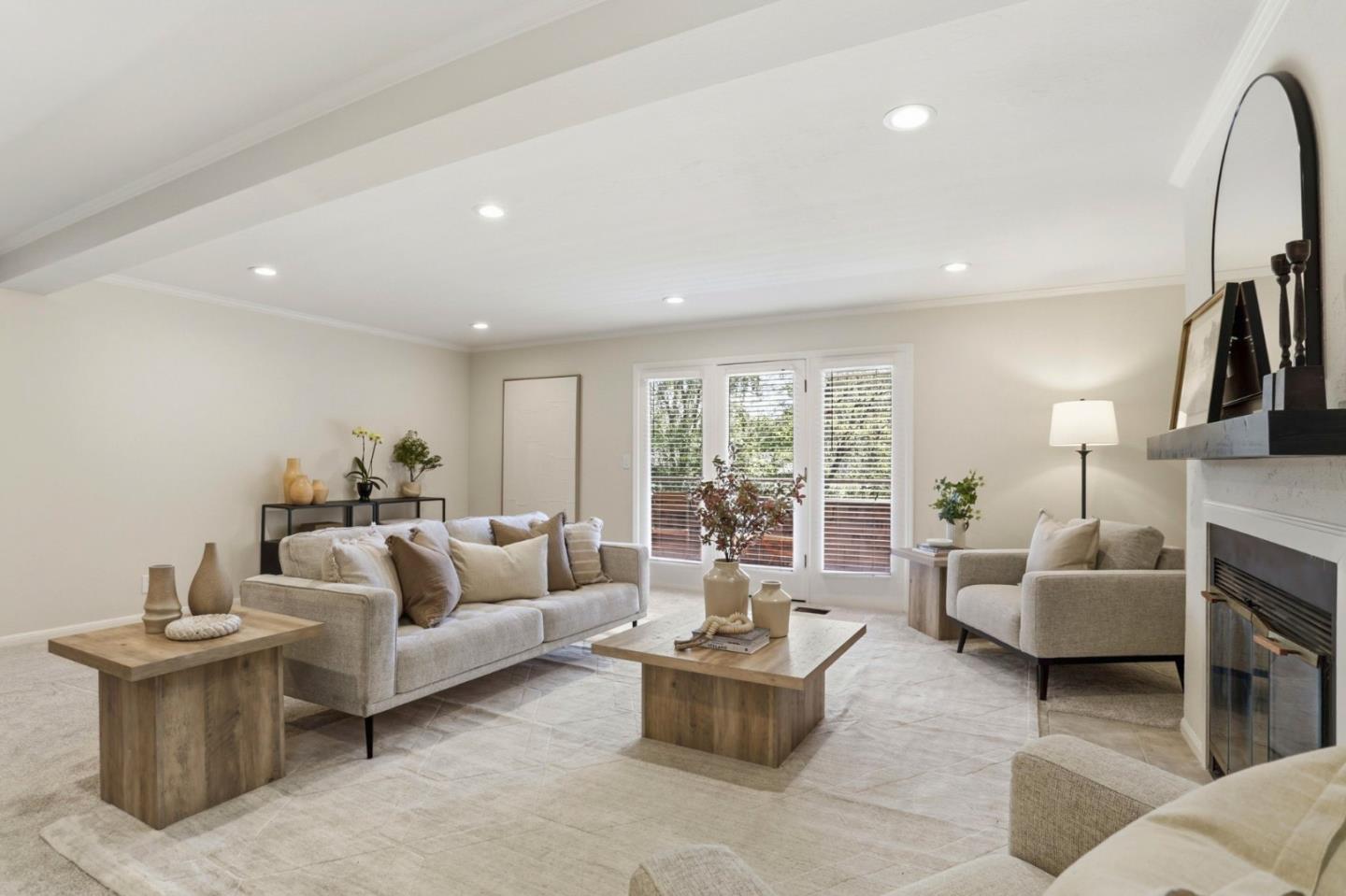 1503 Alta Glen DR