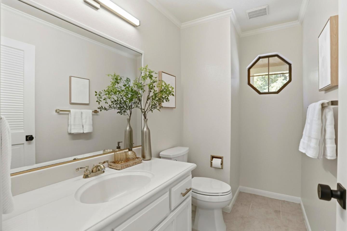 1503 Alta Glen DR