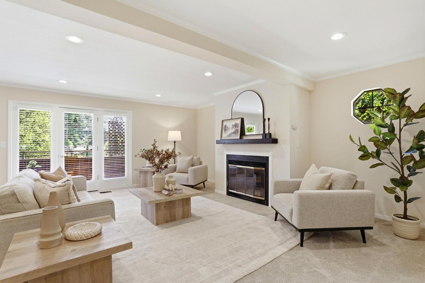1503 Alta Glen DR