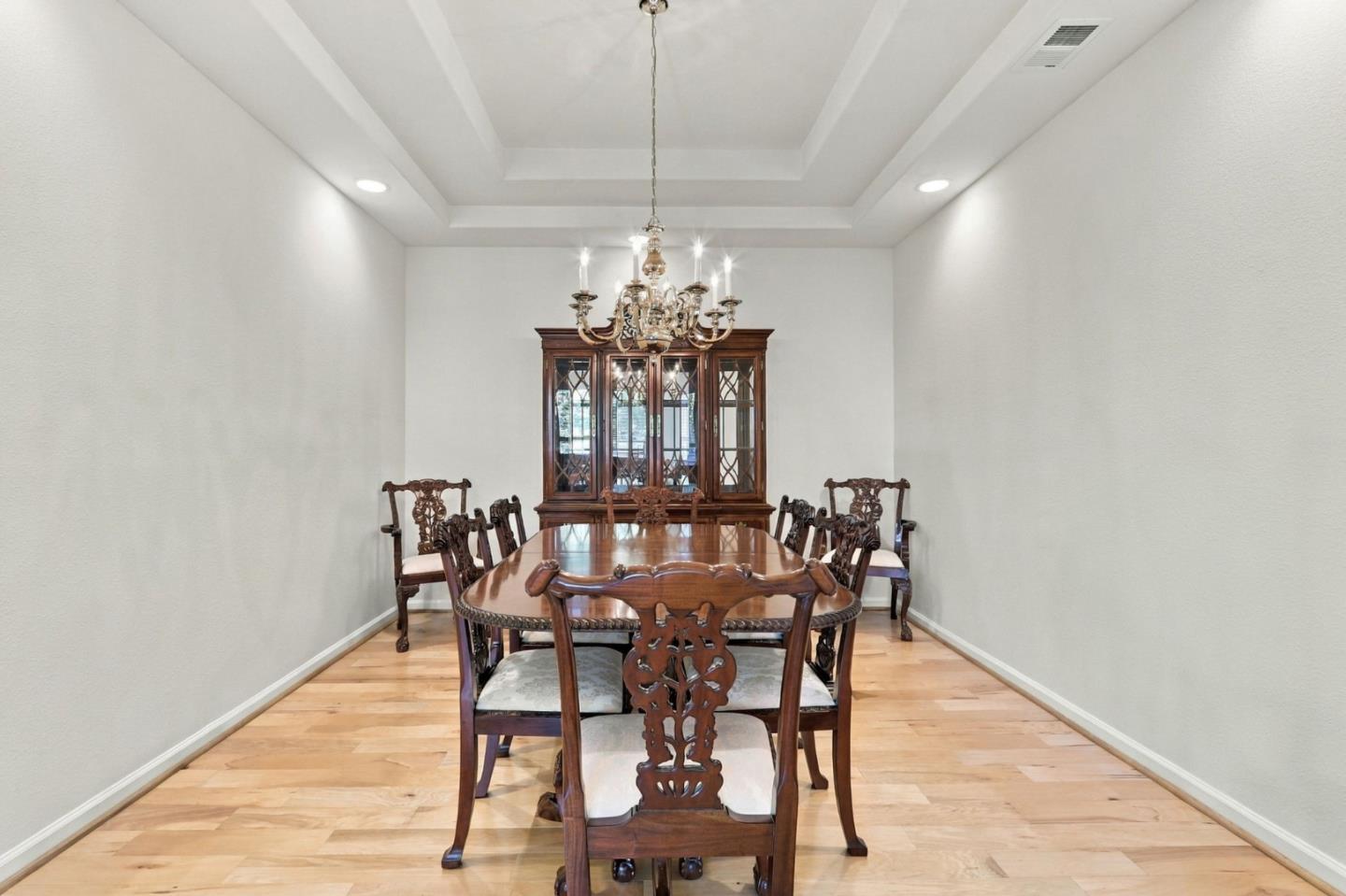 9066 Village View LOOP
