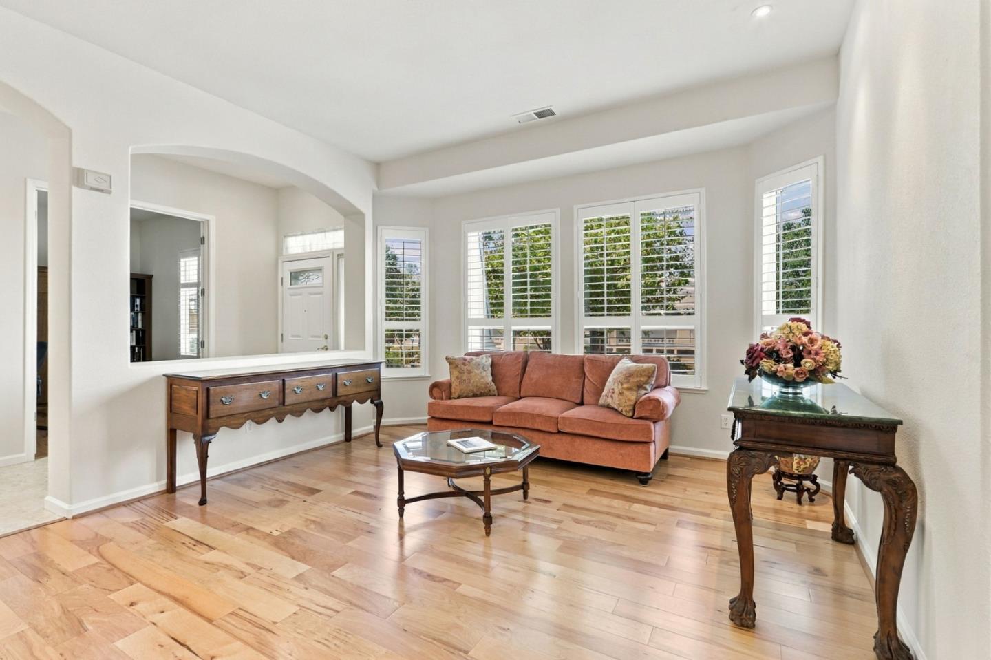9066 Village View LOOP