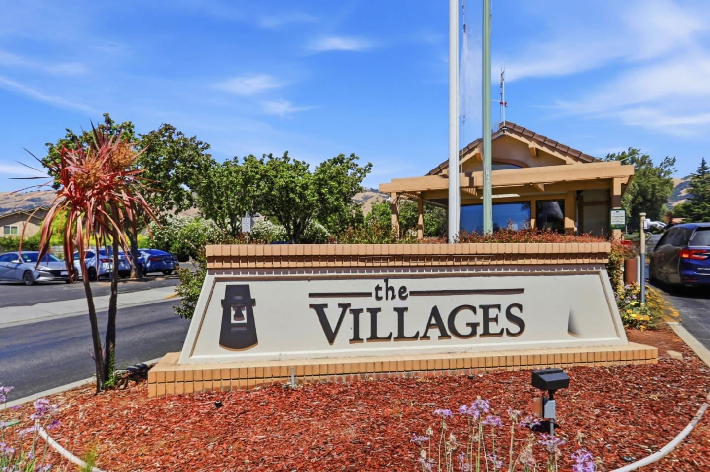 9066 Village View LOOP