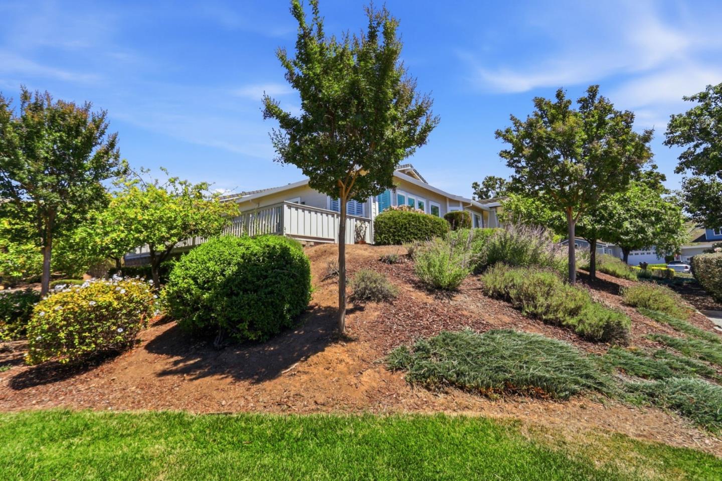 9066 Village View LOOP