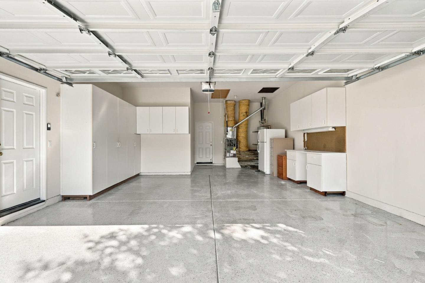 9066 Village View LOOP