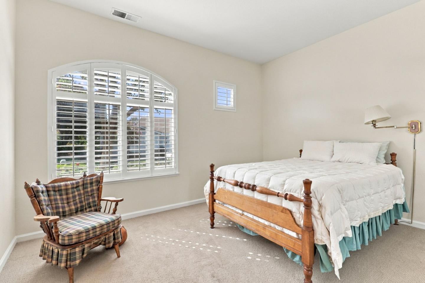 9066 Village View LOOP