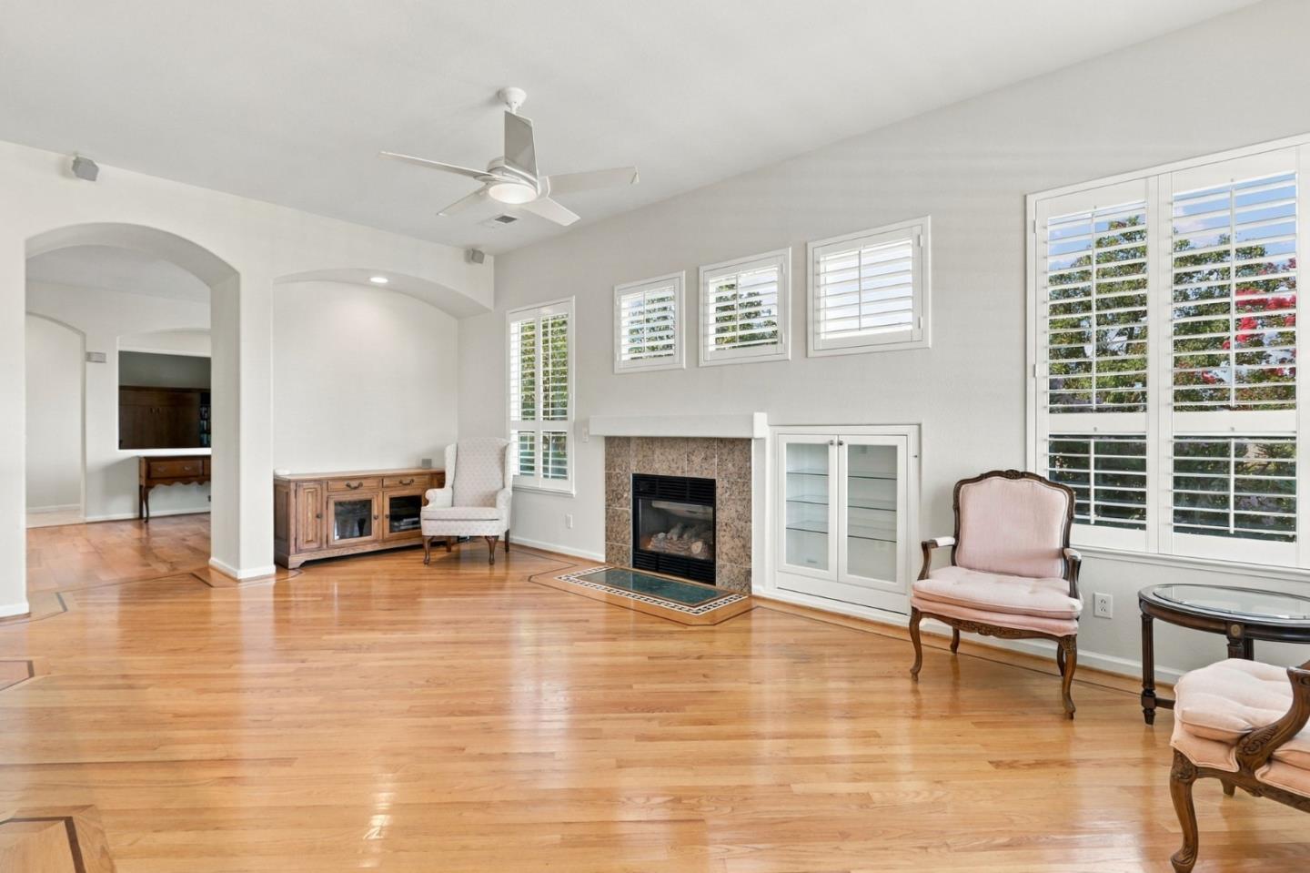 9066 Village View LOOP