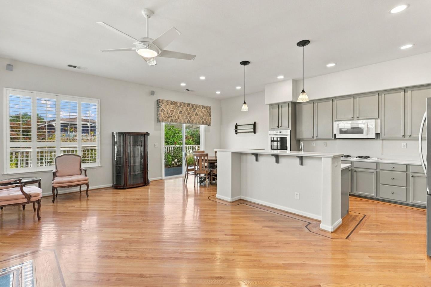 9066 Village View LOOP
