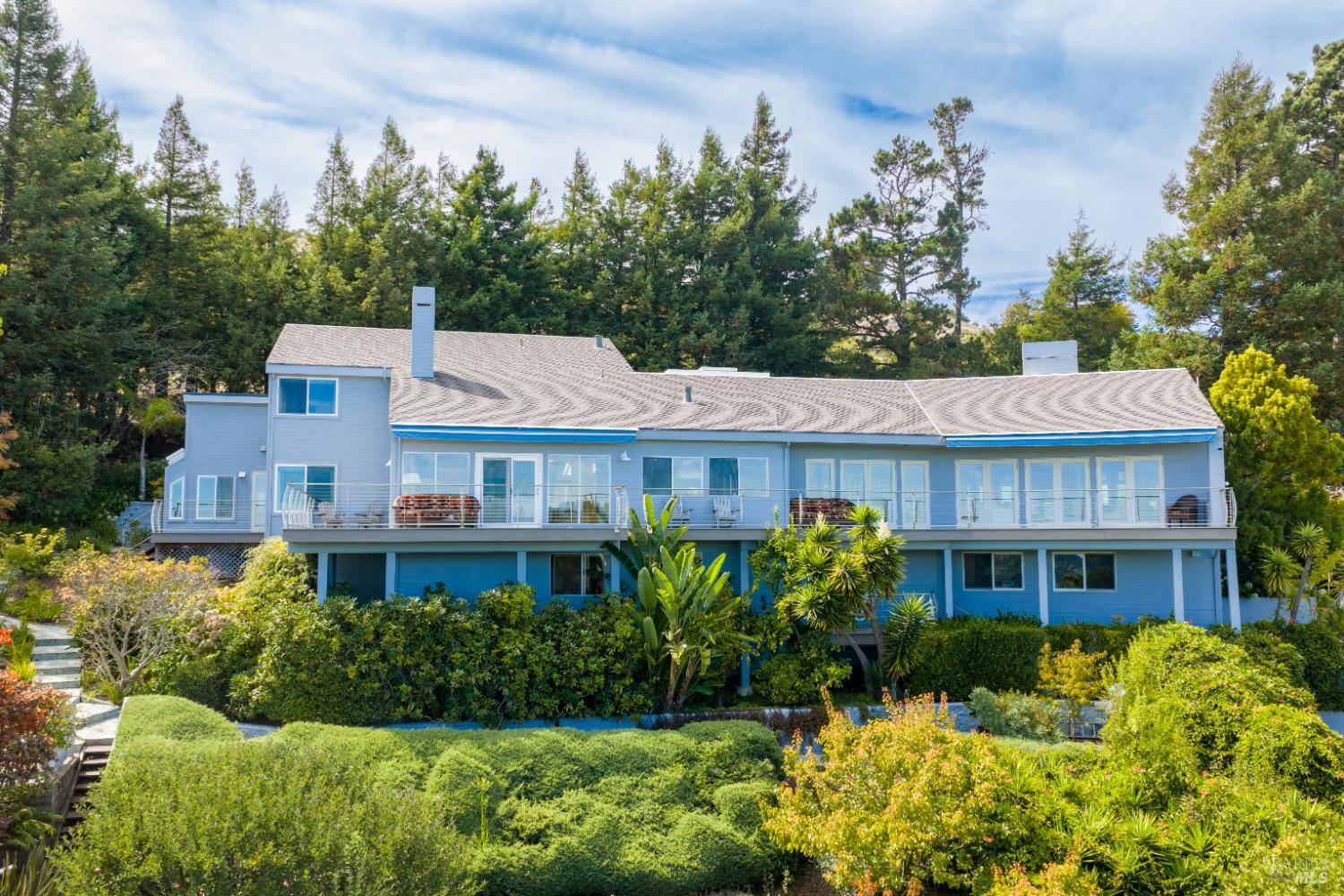 4633 Paradise Drive