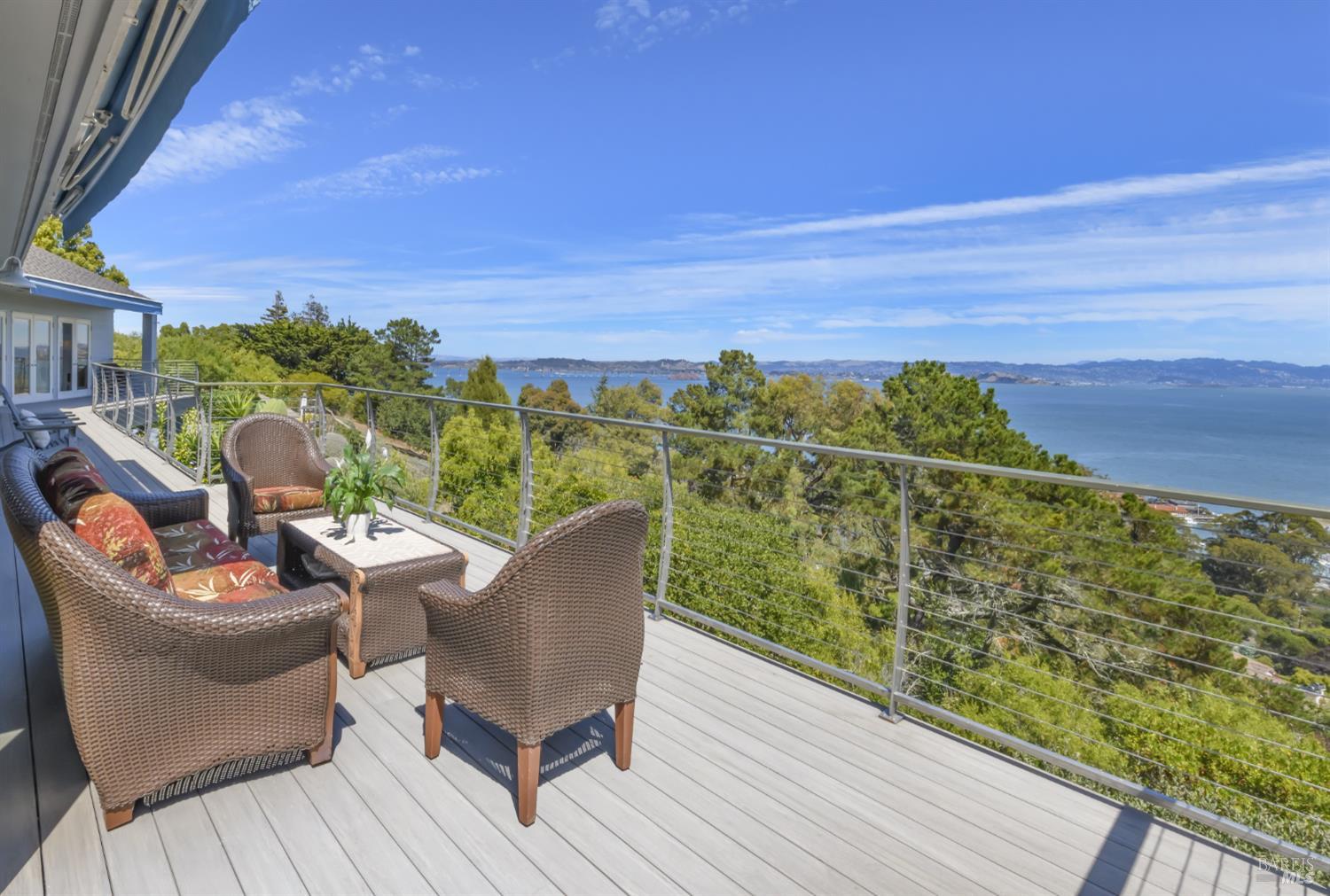 4633 Paradise Drive