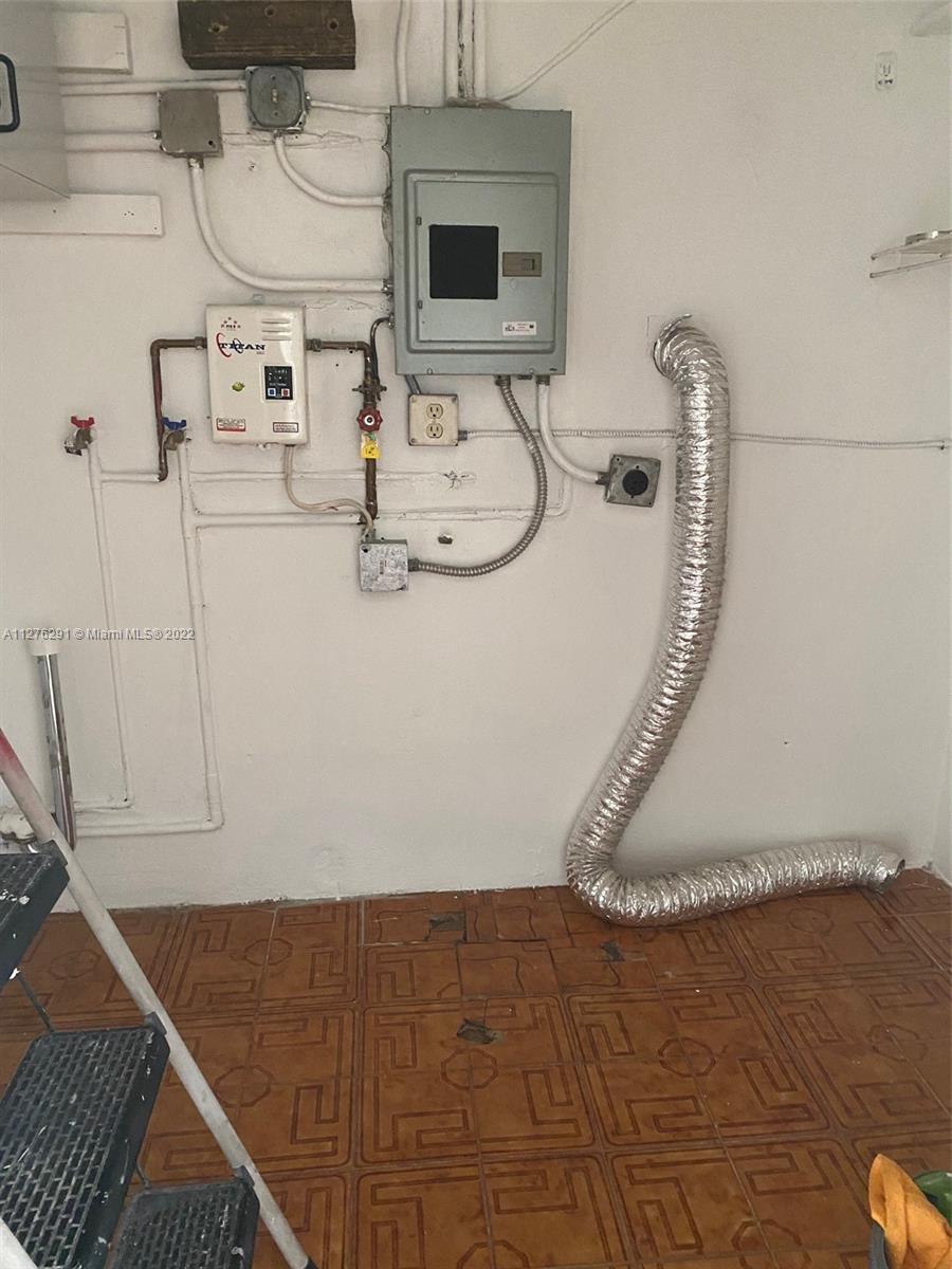 10655 SW 6th St Unit: 0