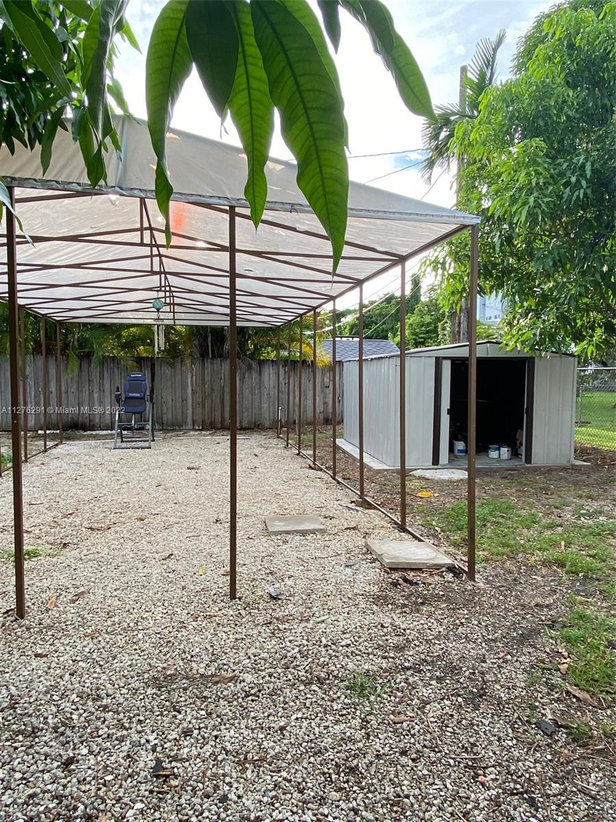 10655 SW 6th St Unit: 0