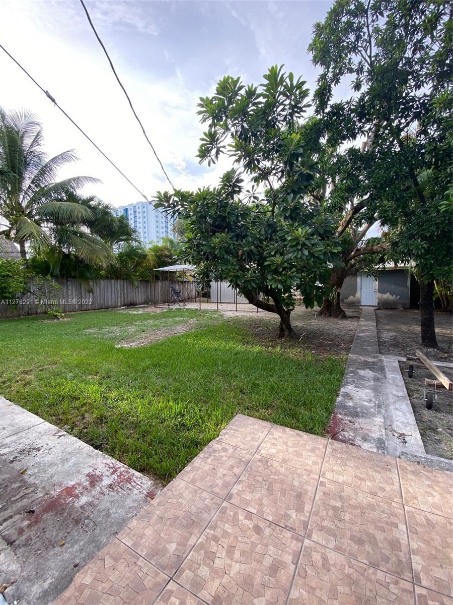 10655 SW 6th St Unit: 0