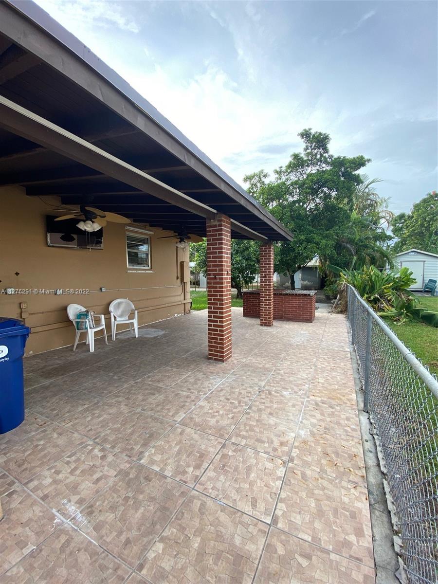 10655 SW 6th St Unit: 0