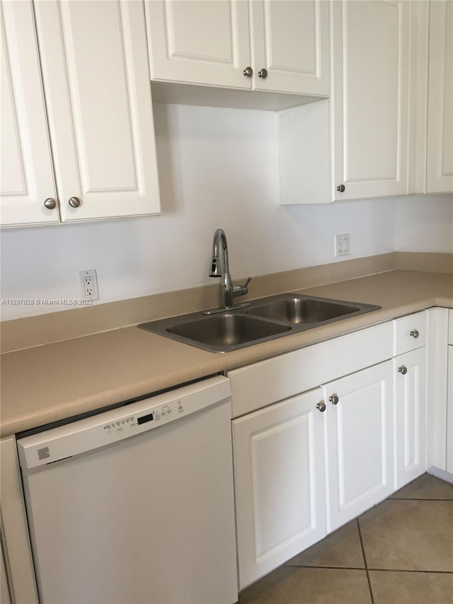 1627 SW 37th Ave Unit: 1103