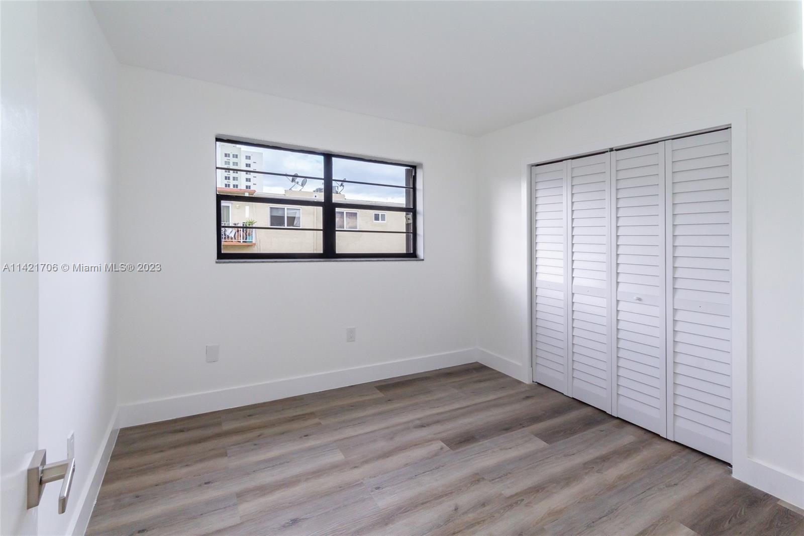 5249 NW 7th St Unit: 408