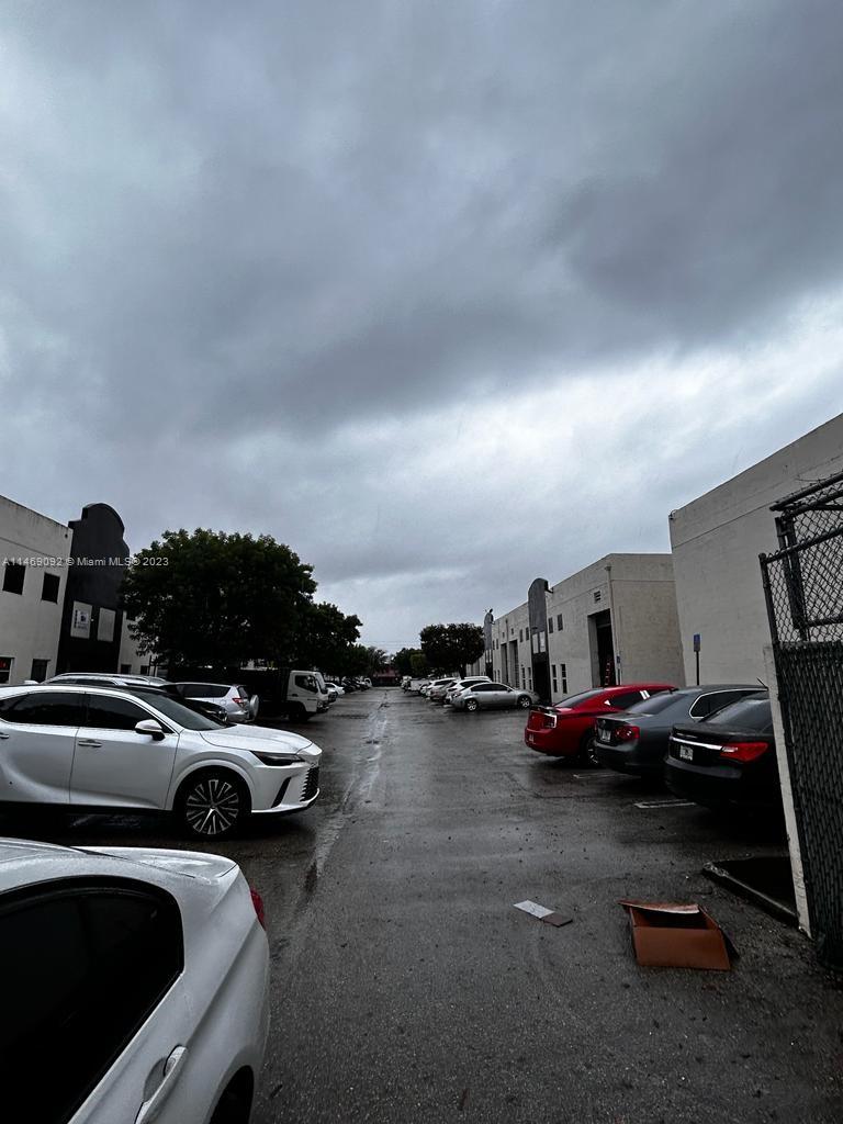 2550 W 78th St Unit: D-2