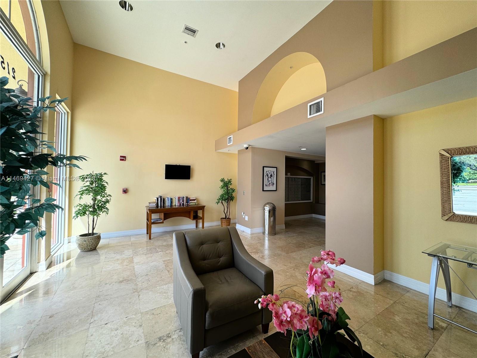 215 SW 42nd Ave Unit: 503