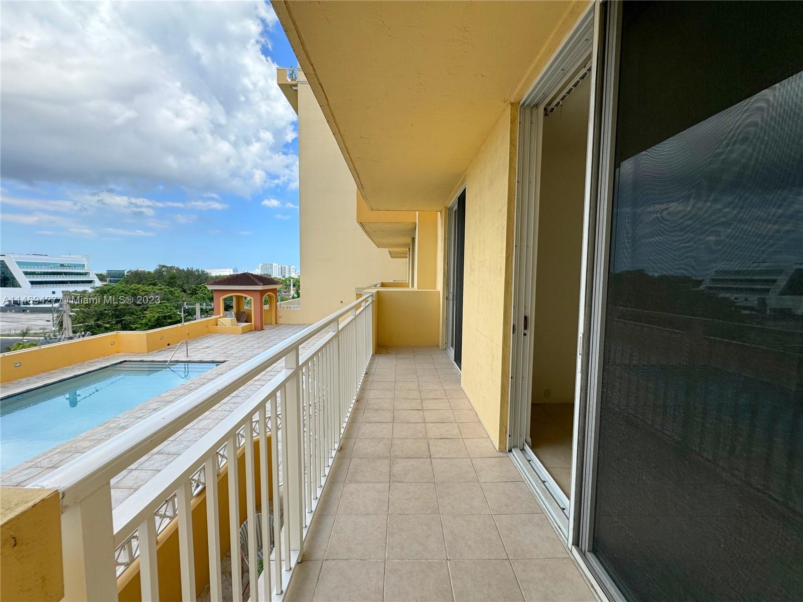 215 SW 42nd Ave Unit: 503