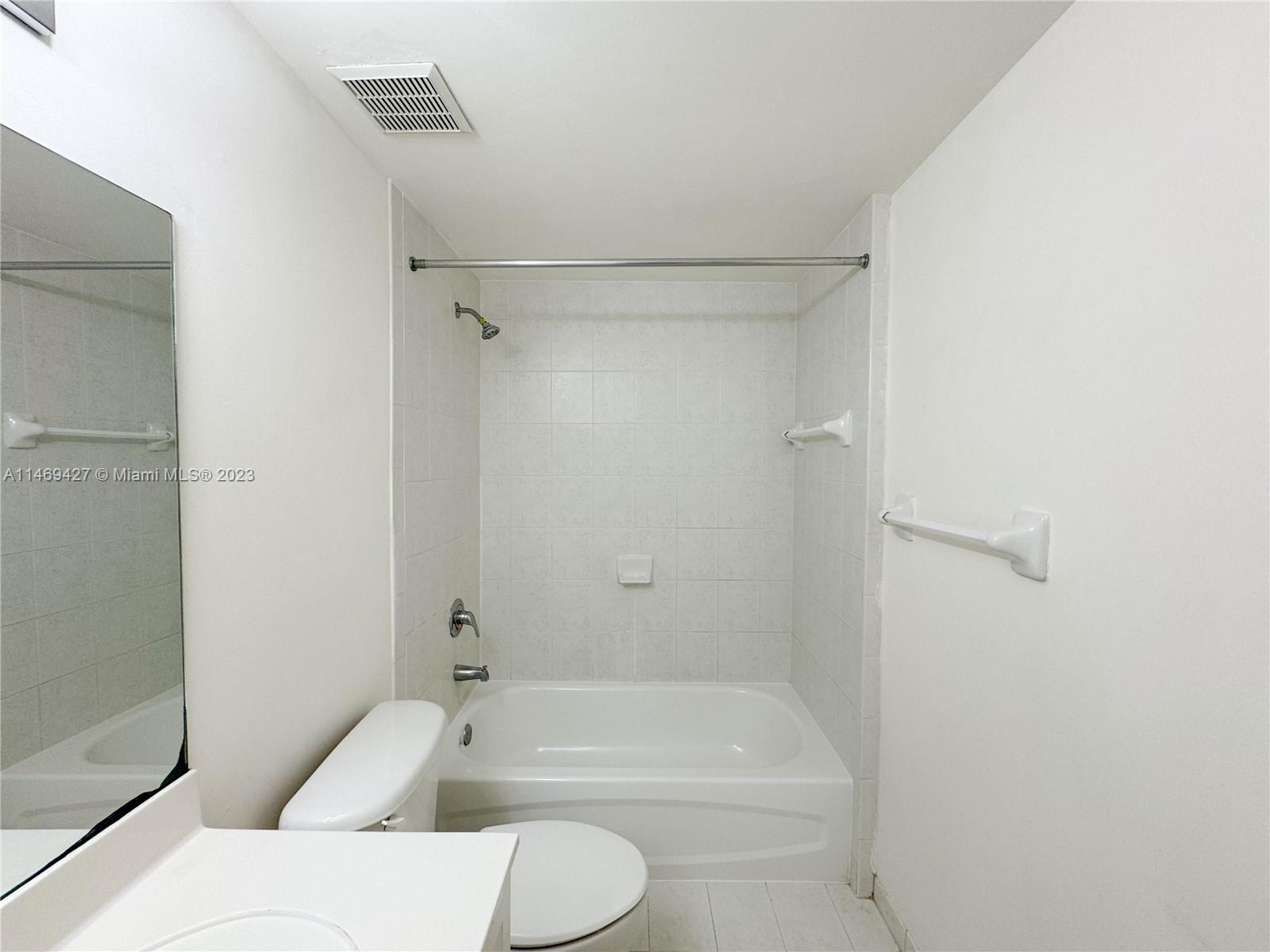 215 SW 42nd Ave Unit: 503