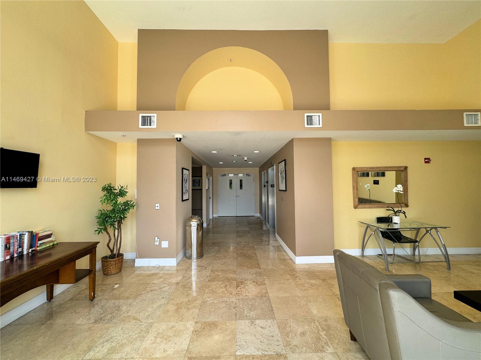 215 SW 42nd Ave Unit: 503