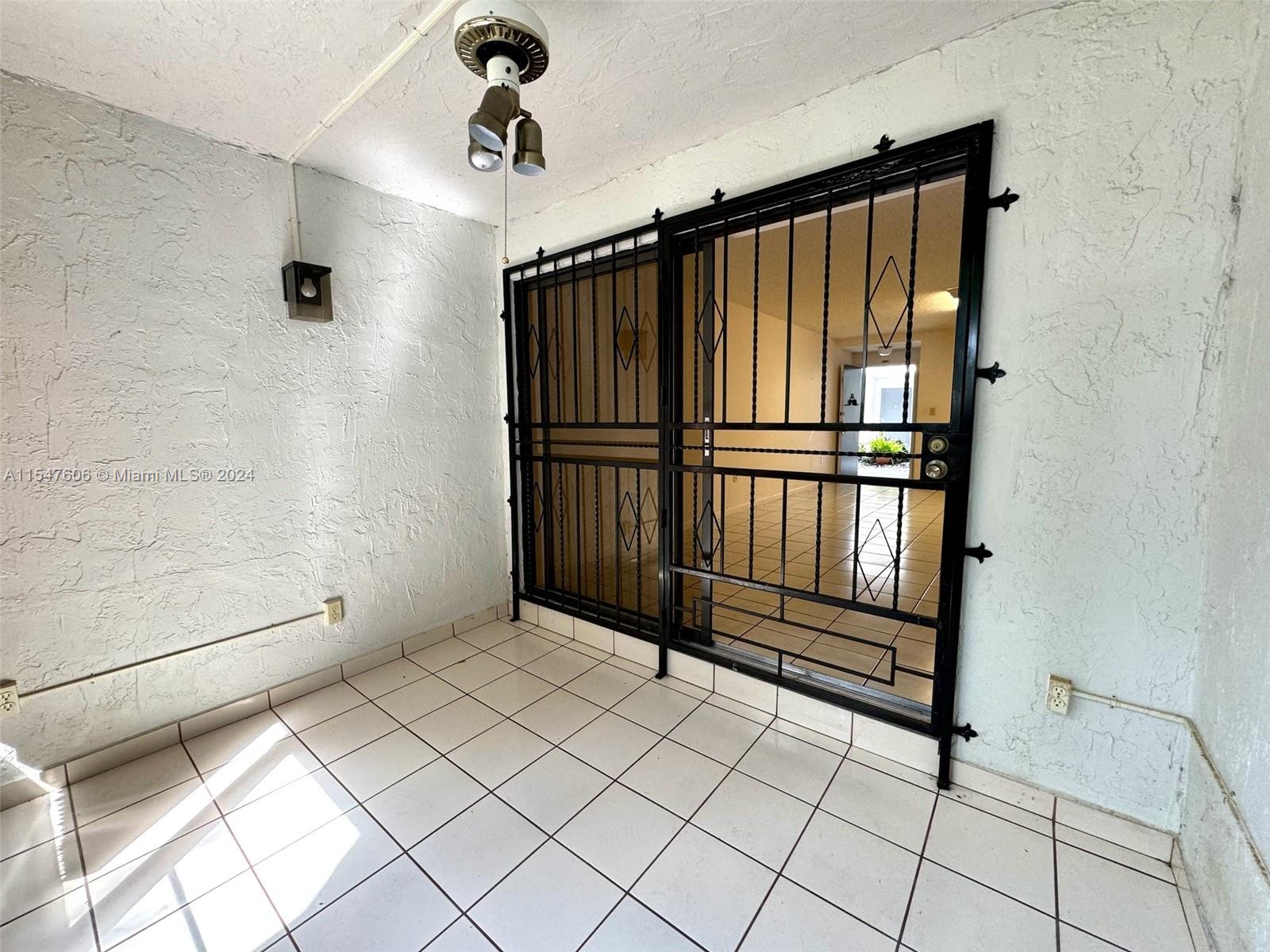 9433 Fontainebleau Blvd # 112