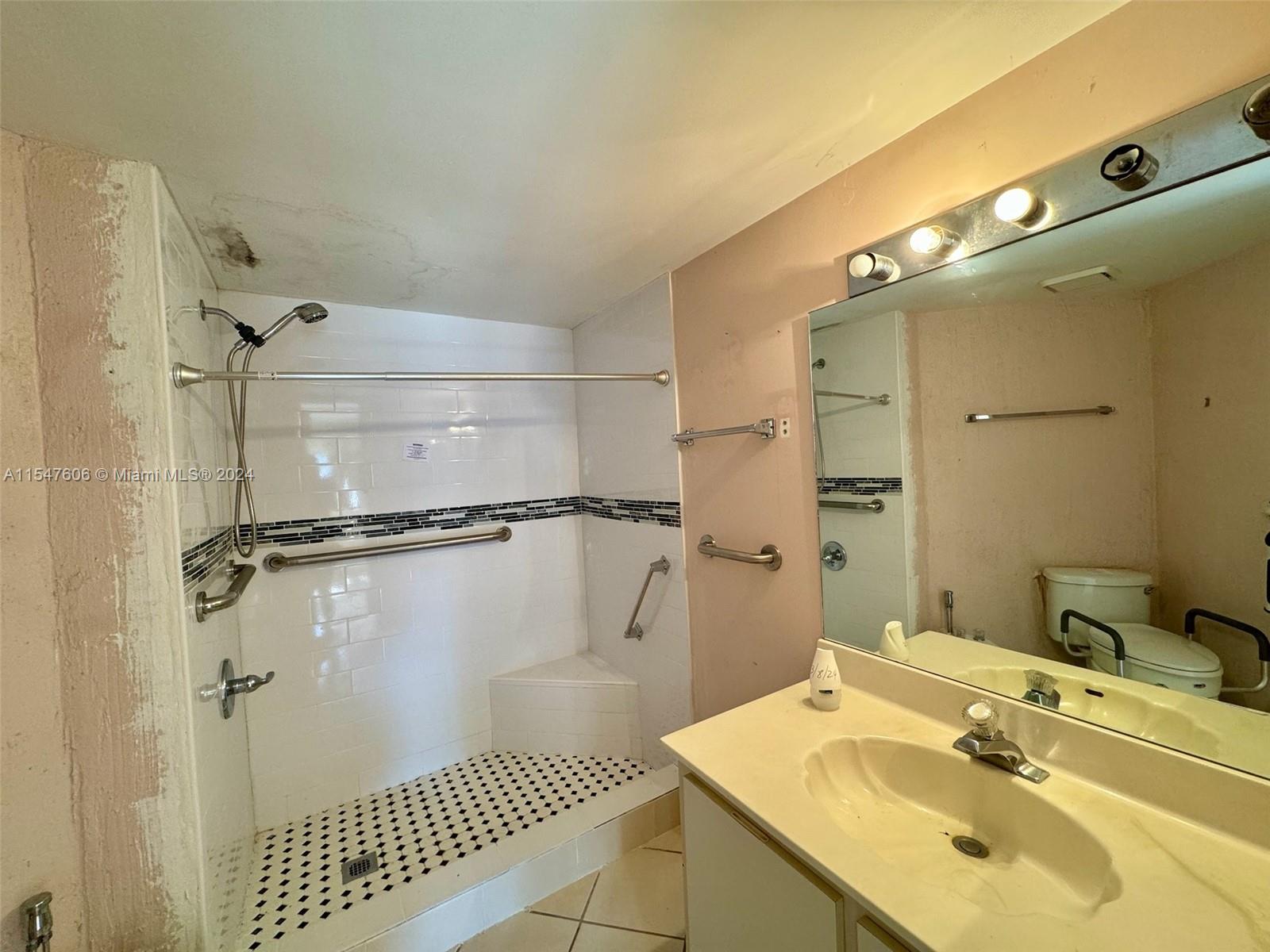 9433 Fontainebleau Blvd # 112