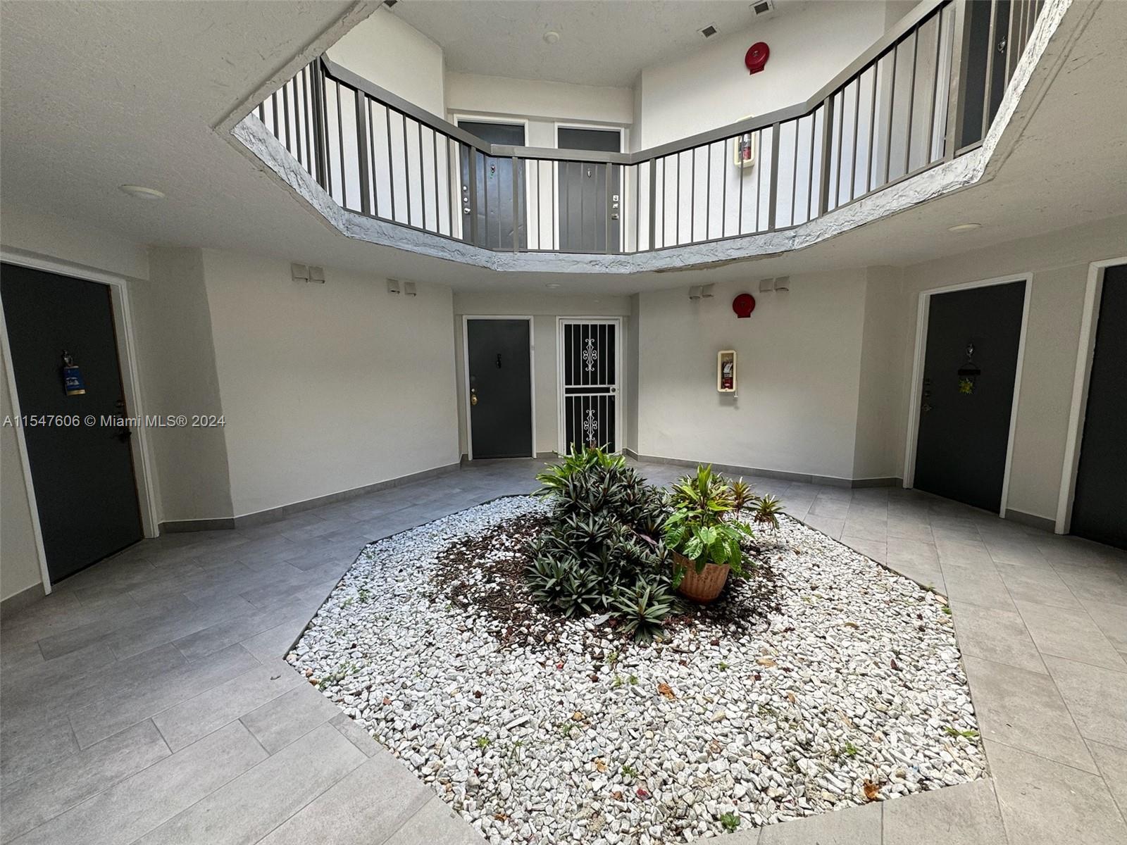 9433 Fontainebleau Blvd # 112