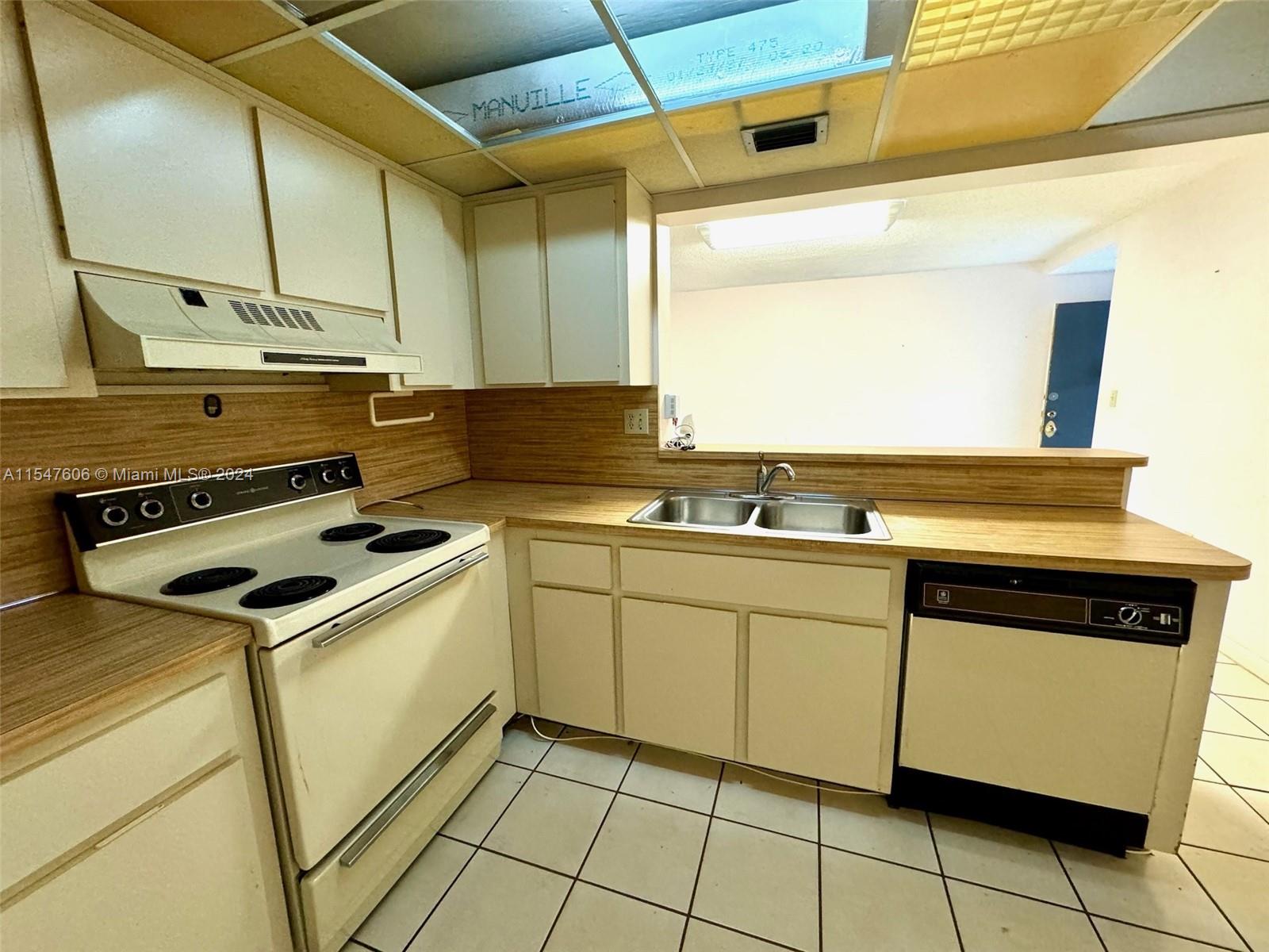 9433 Fontainebleau Blvd # 112