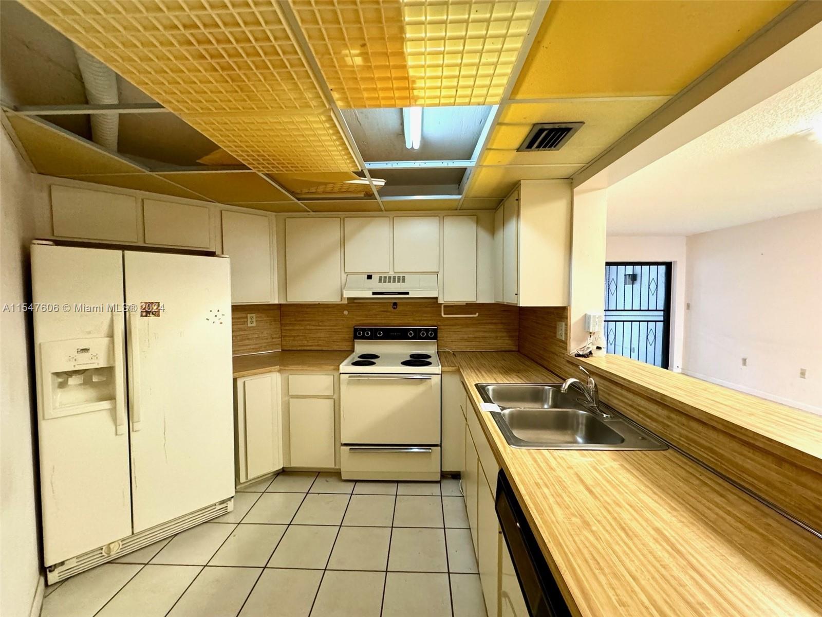 9433 Fontainebleau Blvd # 112