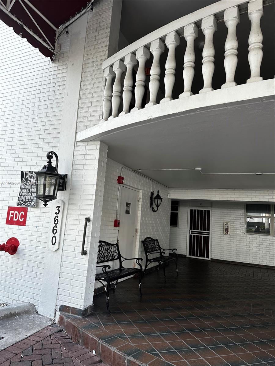 3660 NE 166th St # 608