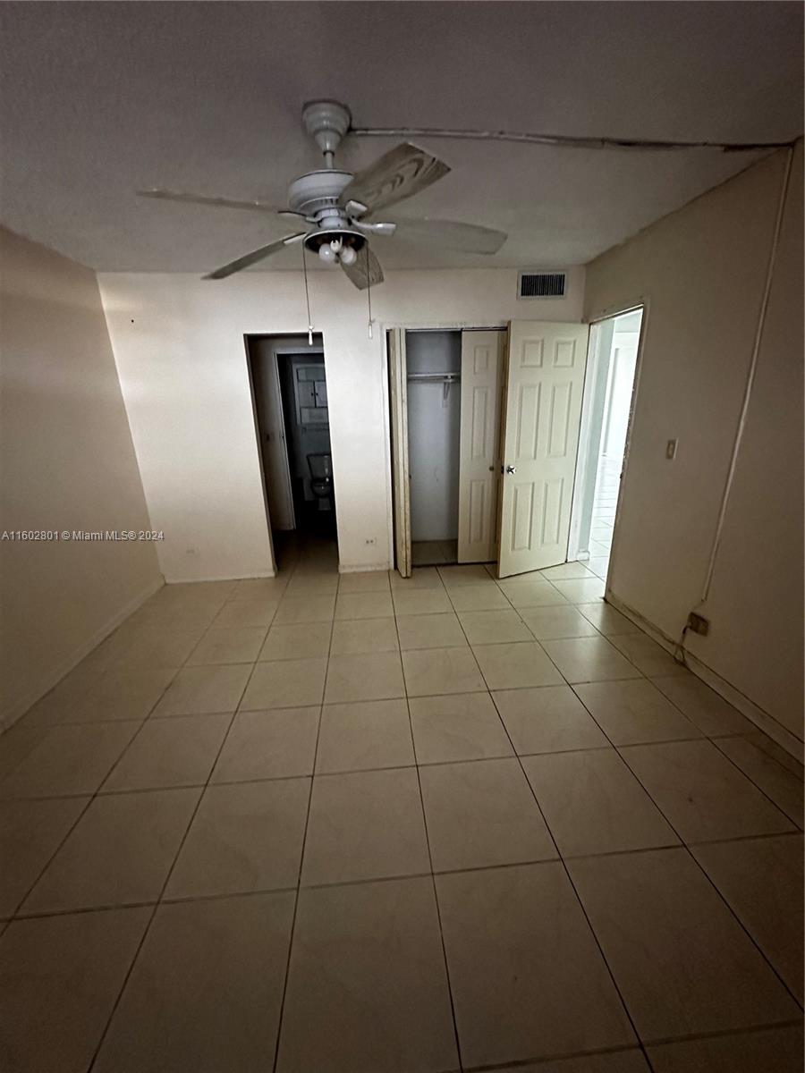 3660 NE 166th St # 608