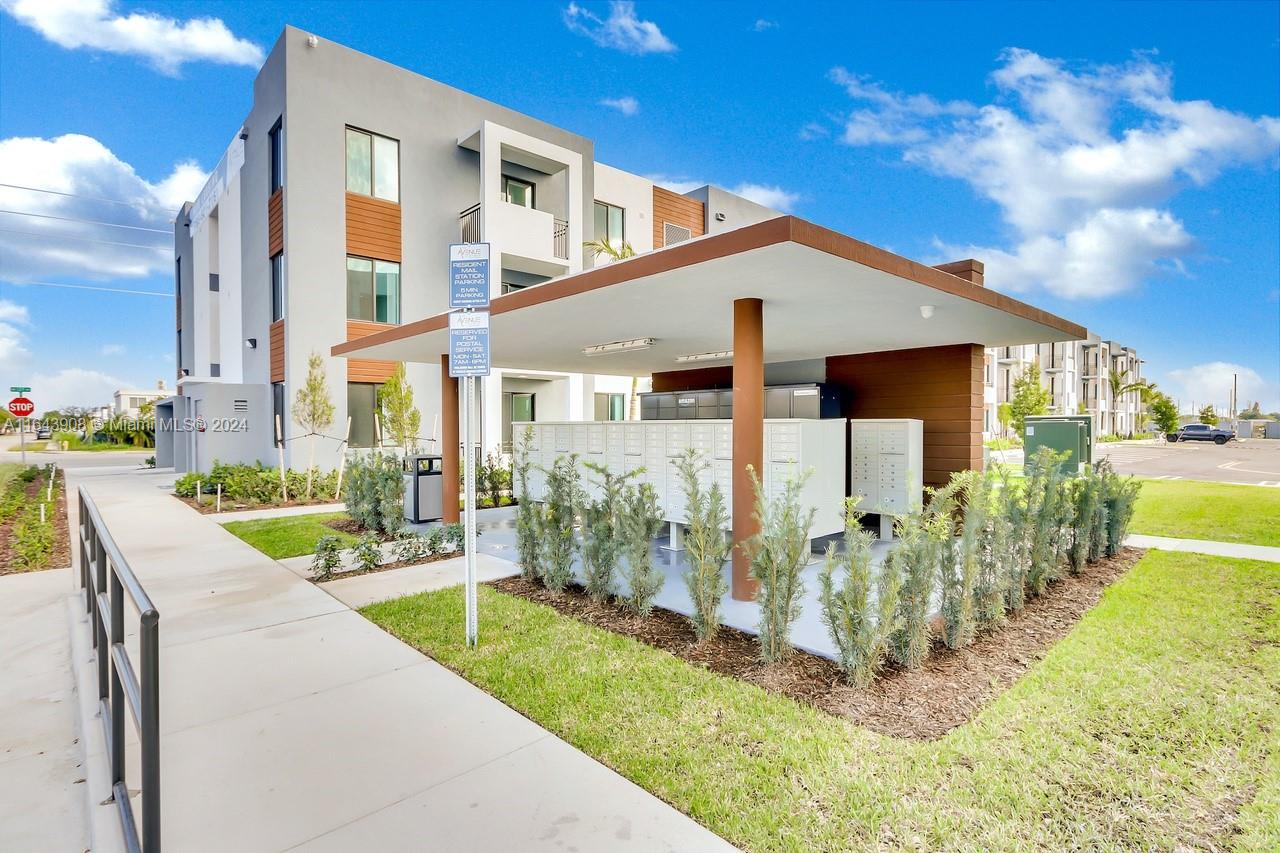 26125 SW 142 AVE RD # 206