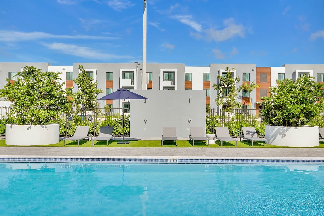 26125 SW 142 AVE RD # 206