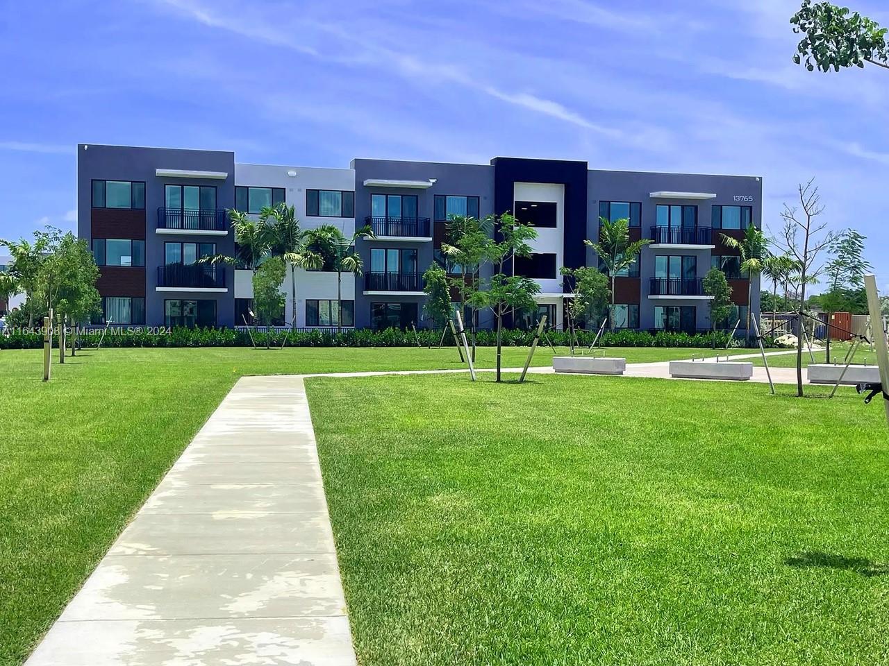 26125 SW 142 AVE RD # 206