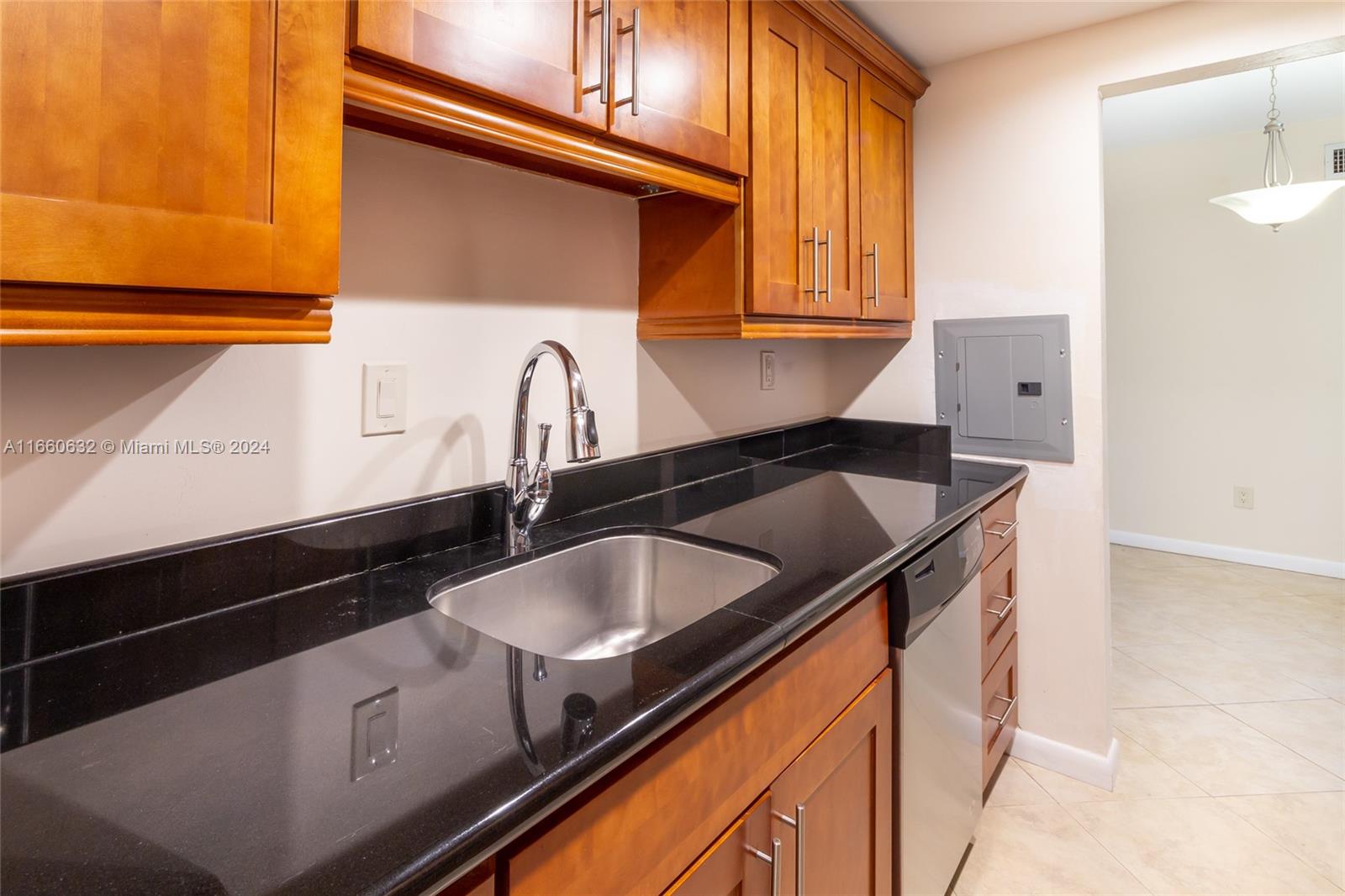 14011 SW 90th Ave # D Unit: 103-D
