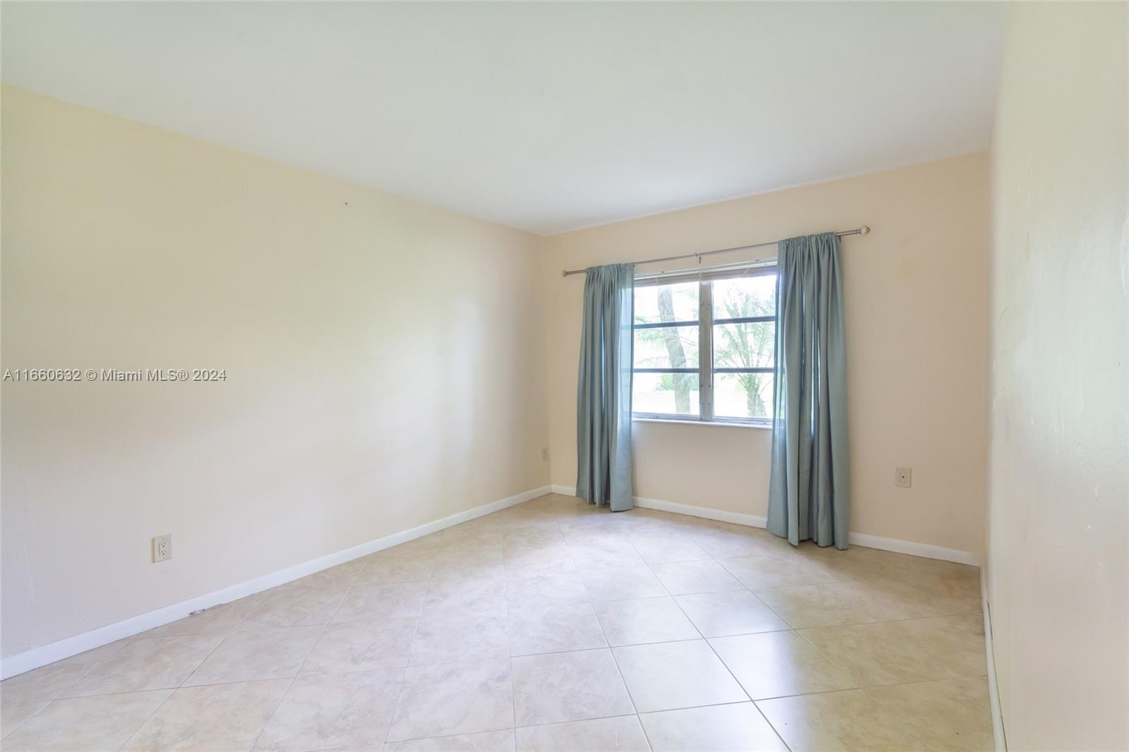14011 SW 90th Ave # D Unit: 103-D
