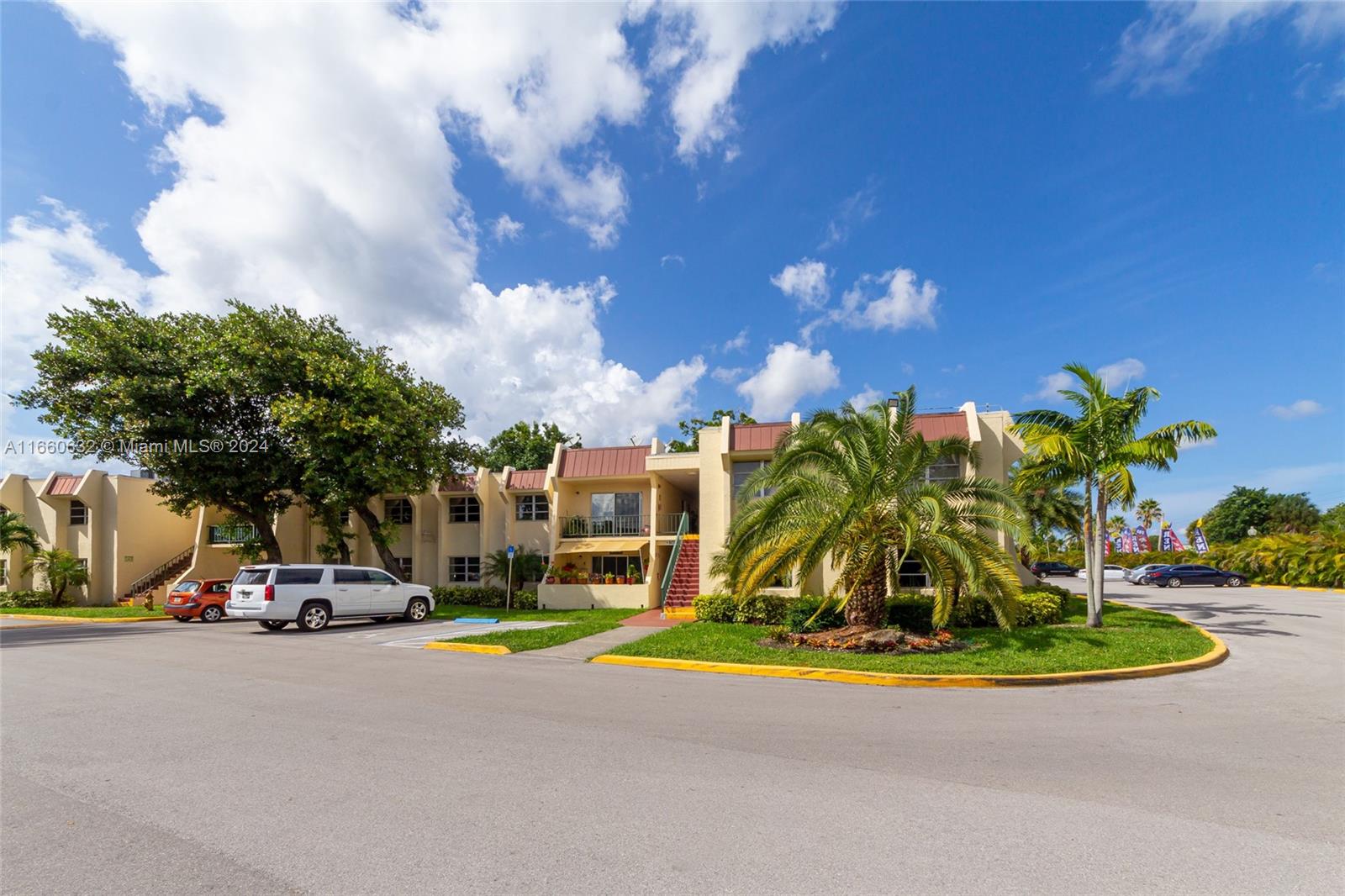 14011 SW 90th Ave # D Unit: 103-D