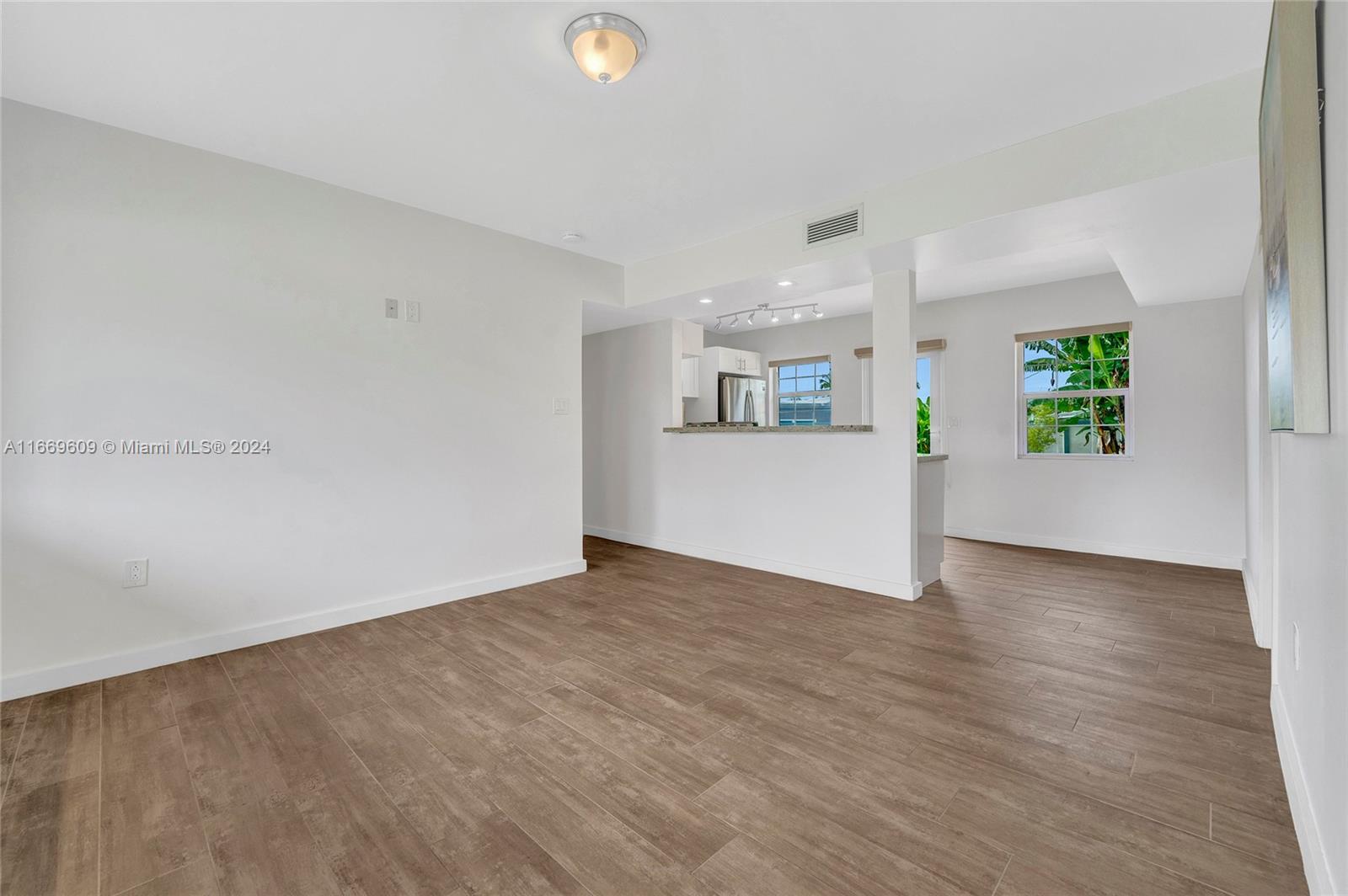 11250 SW 46th St