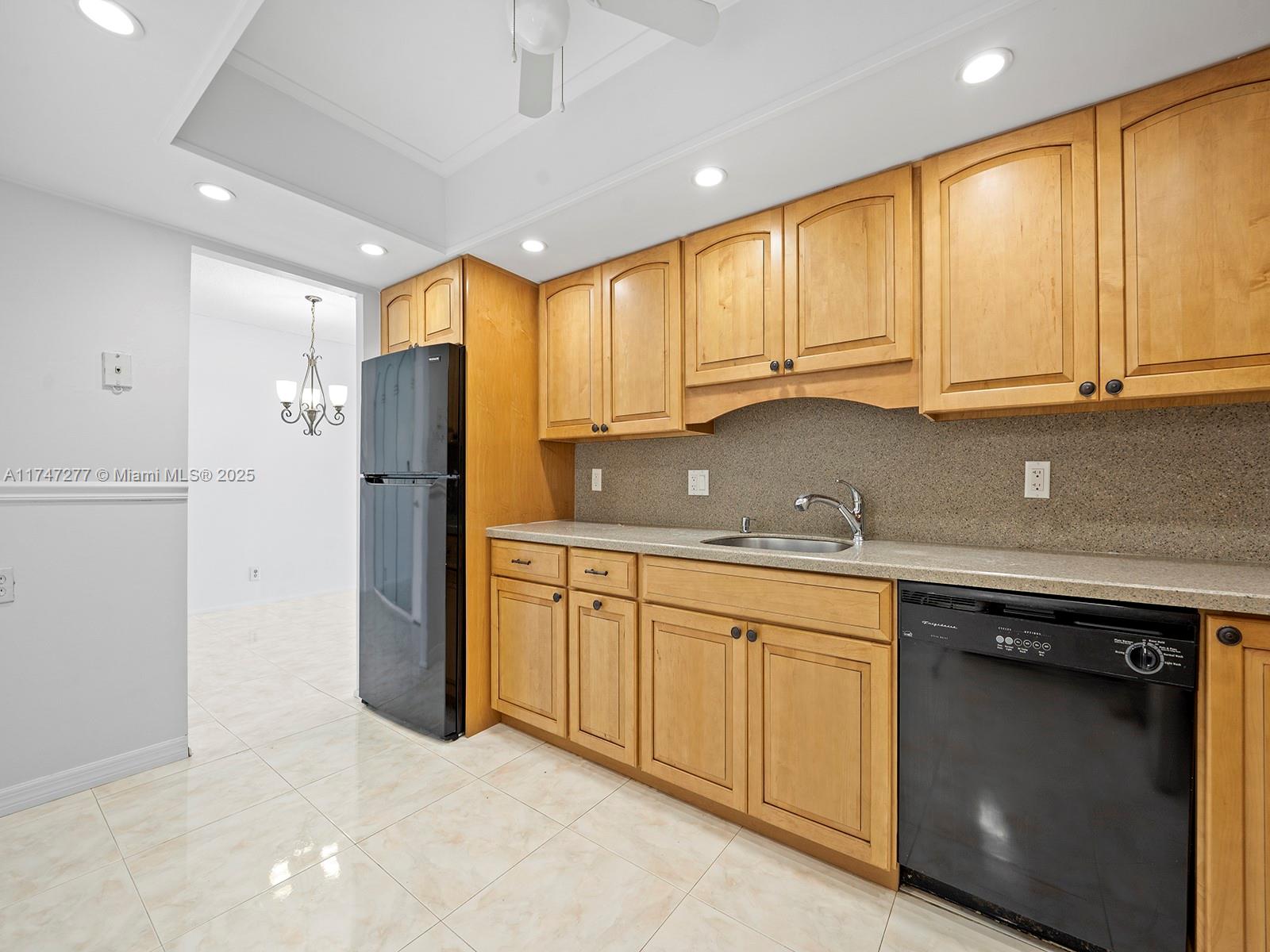 405 N Ocean Blvd # 1022