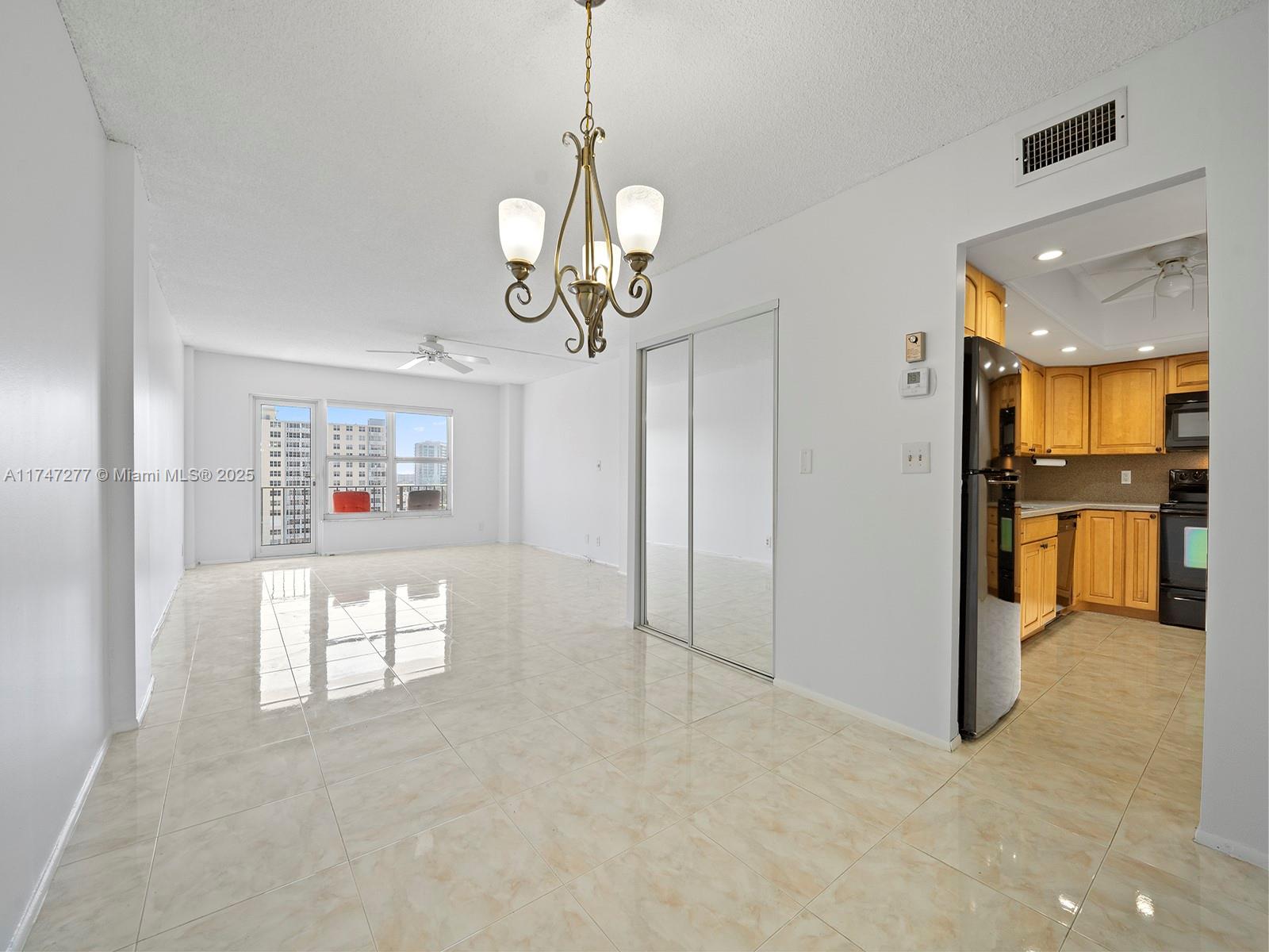 405 N Ocean Blvd # 1022