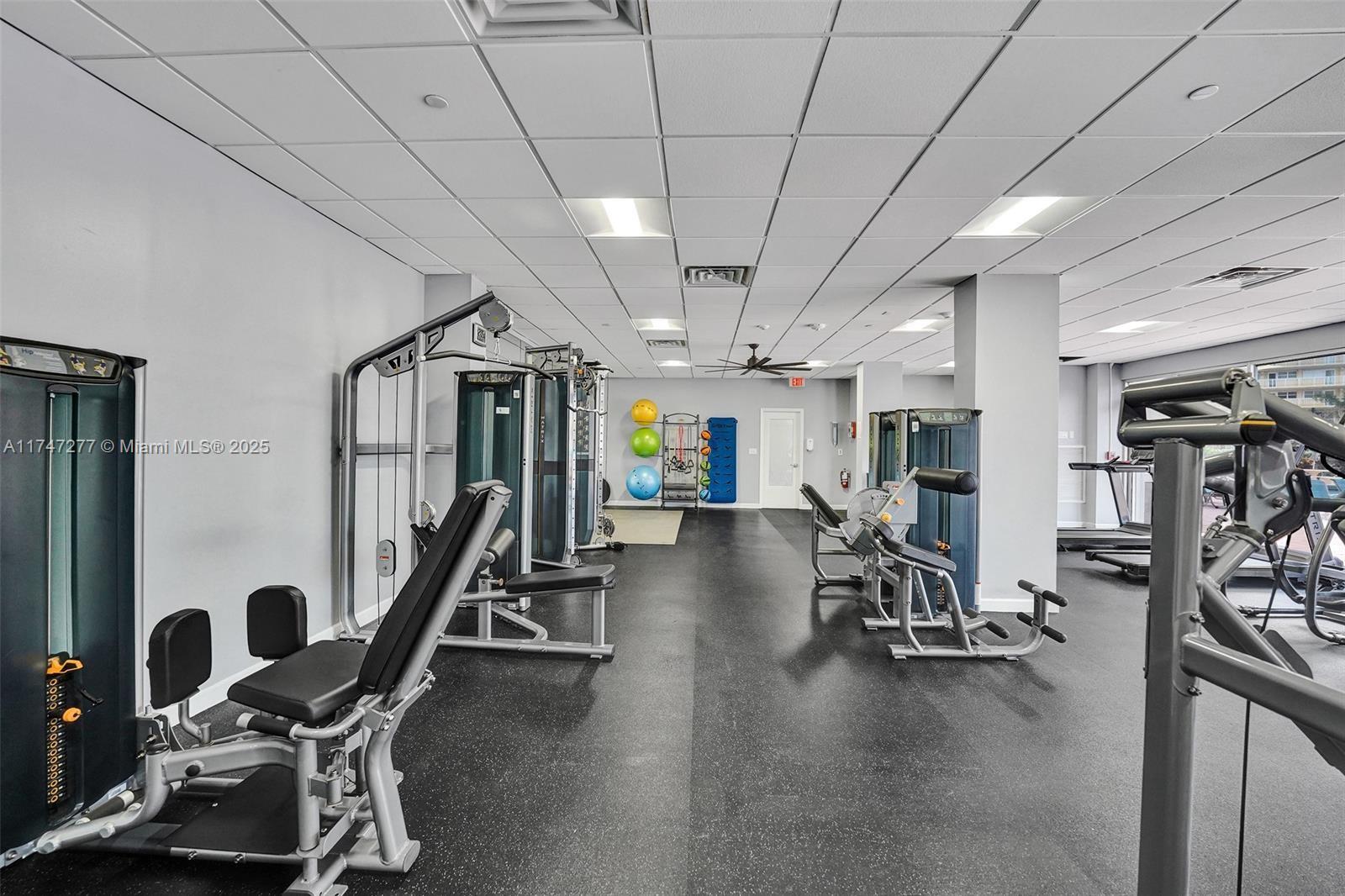 405 N Ocean Blvd # 1022